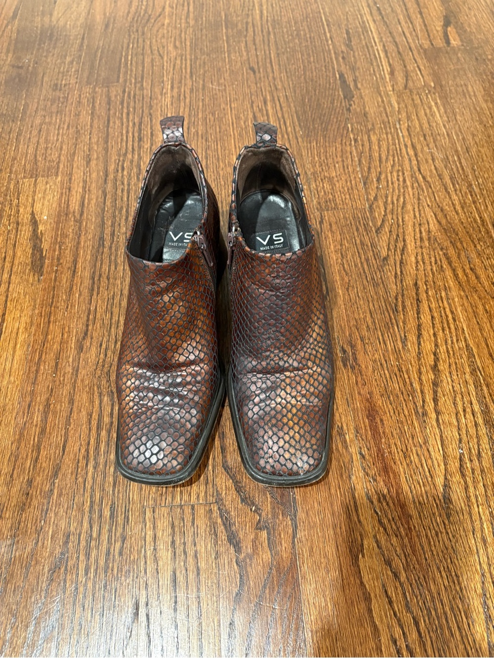 VS Brown Snake-Texture Men’s Chelsea Boots